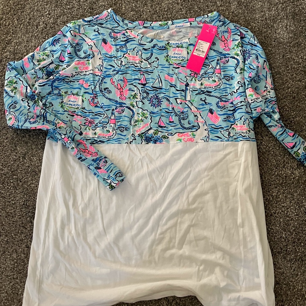 Brand new with tags Lilly Pulitzer Finn top in Lilly Loves Cape Cod - large